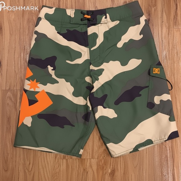 Apparel Division Swim Short W32 - Picture 2 of 3